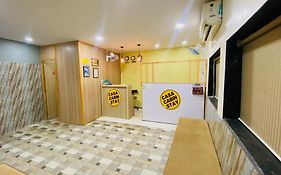 Casa Cabin Stay Mumbai
